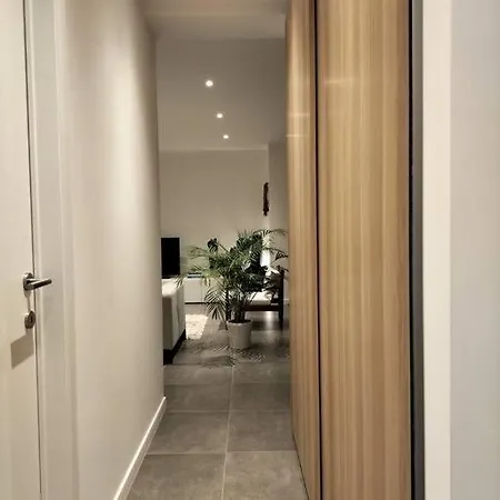 Sea La Vie Apartment *